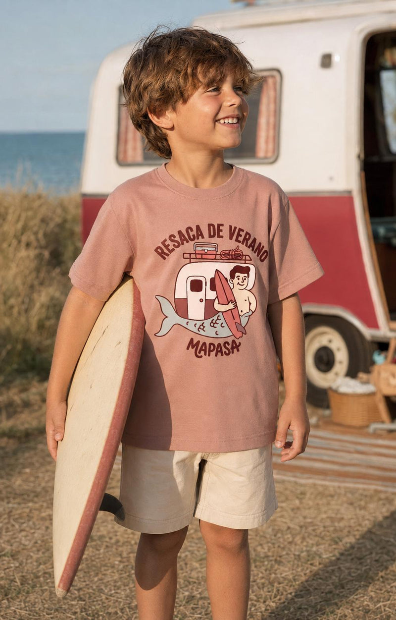 resaca-de-verano|terracota|modelo|nino-furgo-surf
